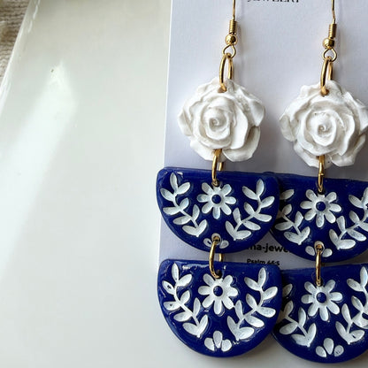 Bordado Floral Earrings