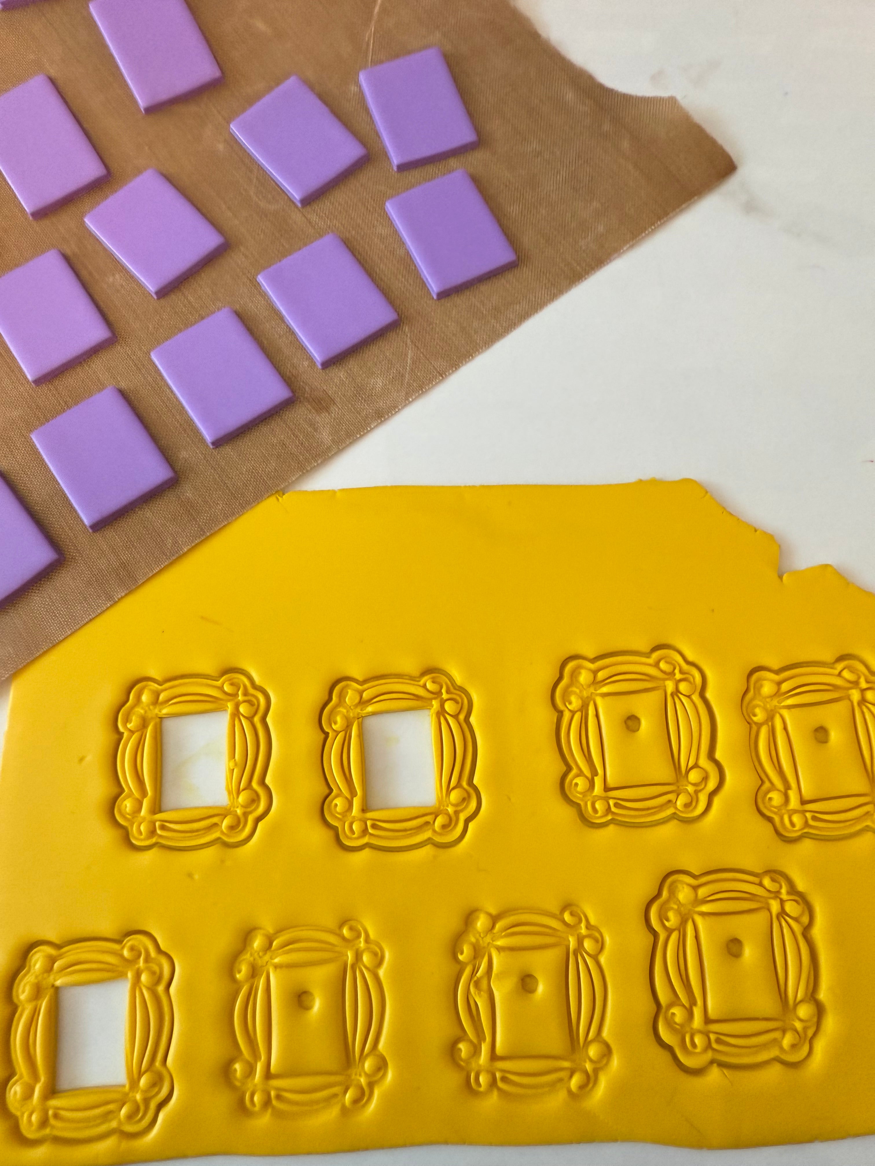 Monica’s door FRIENDS