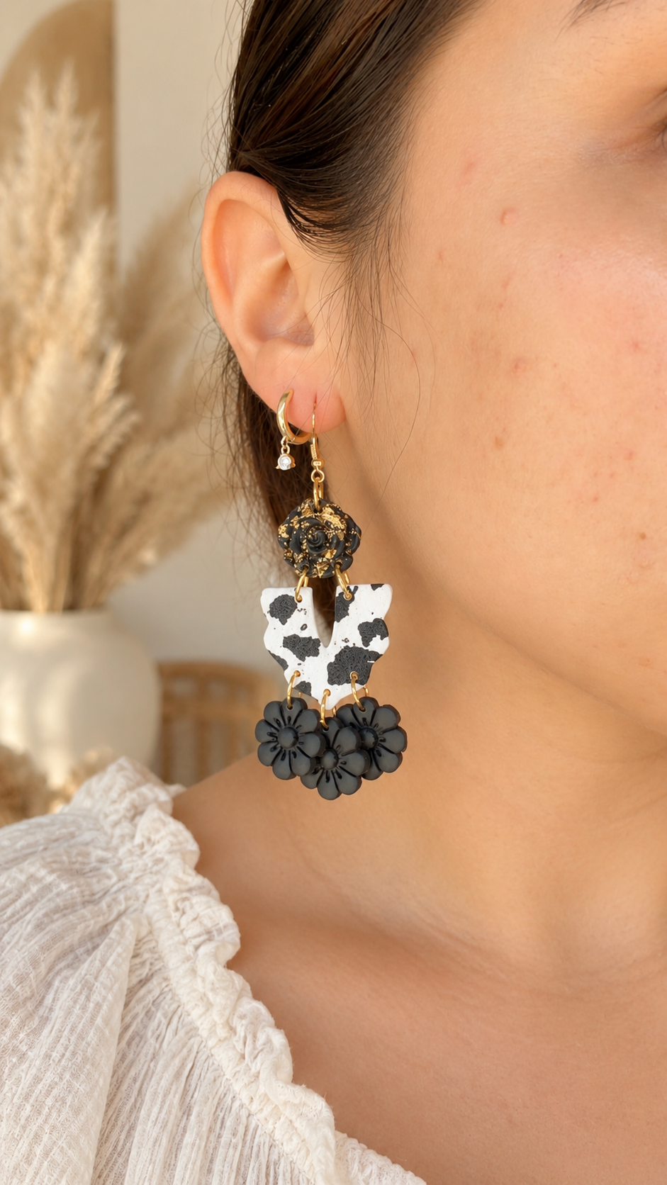 Como La Flor Earrings